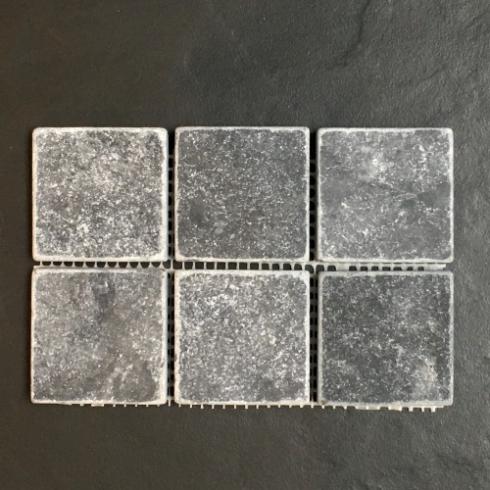     Natuursteen Blackstone mozaiek 5 x 5 cm antracite grijs getrommelde rand per 0,72 m2
