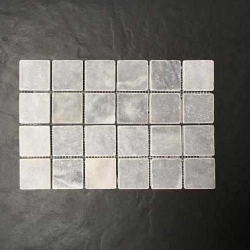     Natuursteen Greystone mozaiek 5 x 5 cm lichtgrijs getrommelde rand per 0,72 m2

