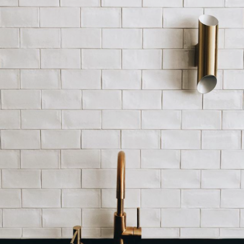     ..Half Tile white wit glanzend 7,5 x 15 cm per 0,68 m2
