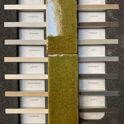     Bejmat look glanzend craquelé oker groen 5 x 15 cm wandtegel per 0,53 m2
