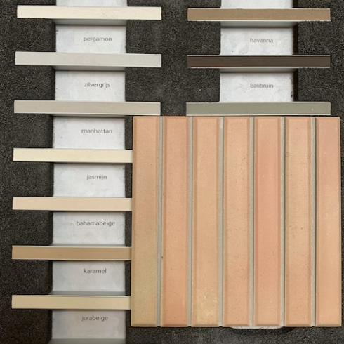     Small stripes terracotta look mat midden cotto wandtegel 11,6 x 11,6 cm per 0,4 m2
