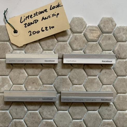     hexagon normatech antislip limestone zandkleur mozaïek 2,7 x 3 cm op matje per 0,53 m2
