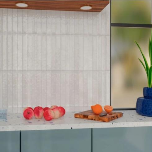     Celtic XL glanzende langwerpige lichtgrijze tegel 5 x 40cm per 0,9m2
