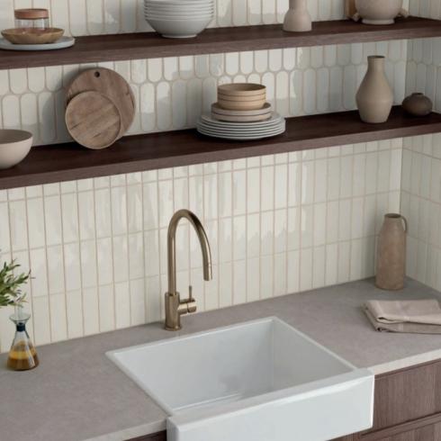     Bejmat look Aquarelle curve wit 5 x 15 cm per 0,53 m2
