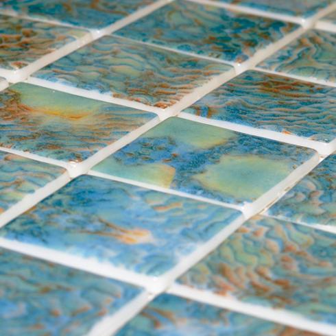 Razernij Schepsel beginnen Glasmozaïek levendig aqua met groentint 5 x 5 cm op matje per m2 online  bestellen - TEGELinfo