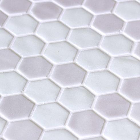     hexagon lichtgrijze mix mozaïek robuust 2,7 x 3 cm op matje per m2
