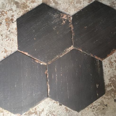     Hexagon XXL zwart vintage mat antislip wand- en vloertegel 36 x 41,5 cm per m2
