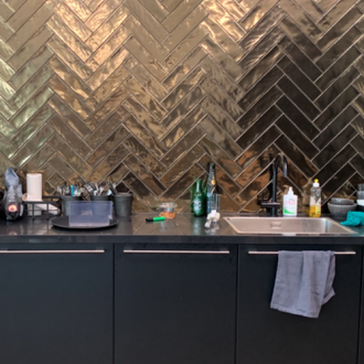     Half tile Metallic goudkleurig  7,5 x 30 cm per m2
