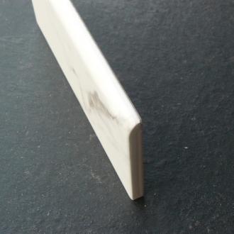     Marmer look wit mat bullnose 1 afgewerkte kant 7,5 x 15 cm
